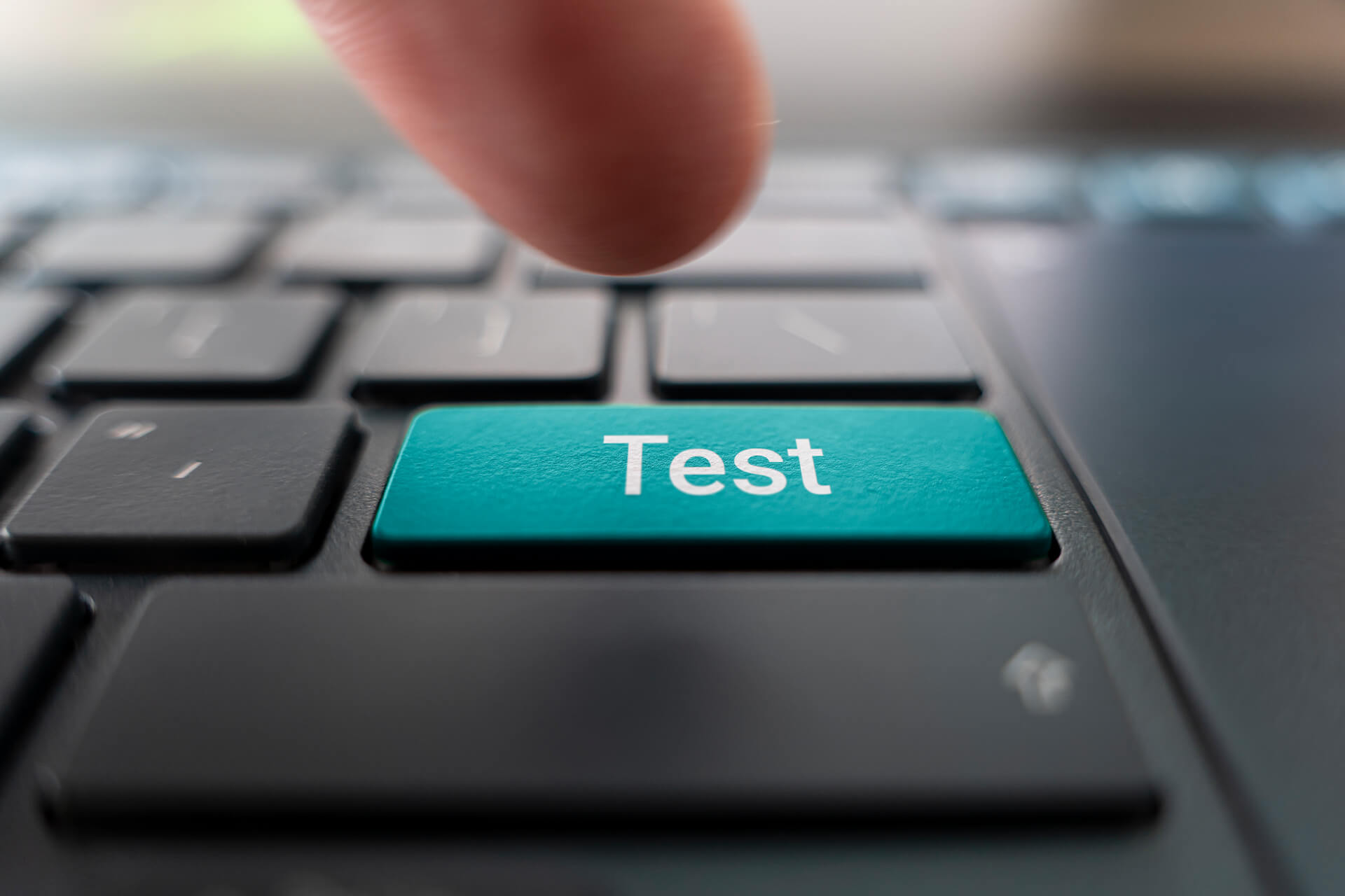 BFSG 2025: Barrierefreiheit für Websites jetzt Pflicht — Was Hallesches KMU wissen muss